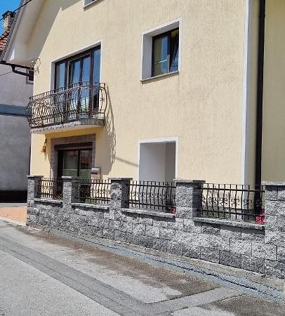 Apartma Zele Postojna Luaran gambar